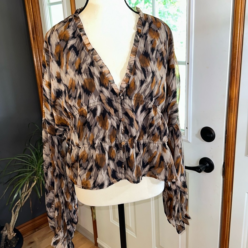 NWOT Steve Madden Blouse